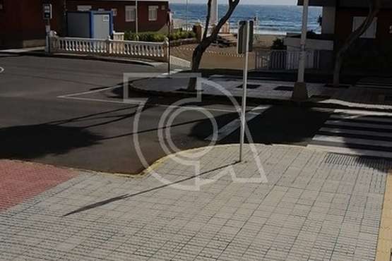 Balizan el acceso a las playas de Telde (Foto TA)